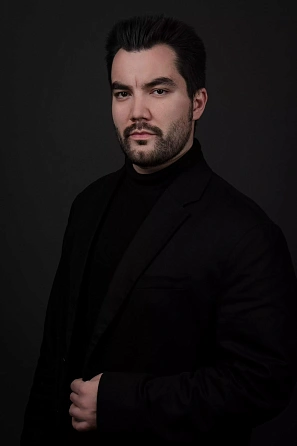 Александр Агров 