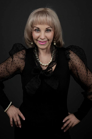 Светлана Тихоновна Леонтьева