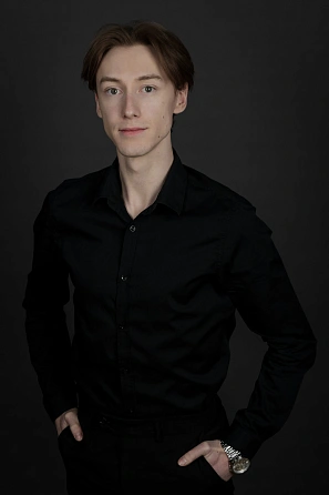 Артем Валеев 